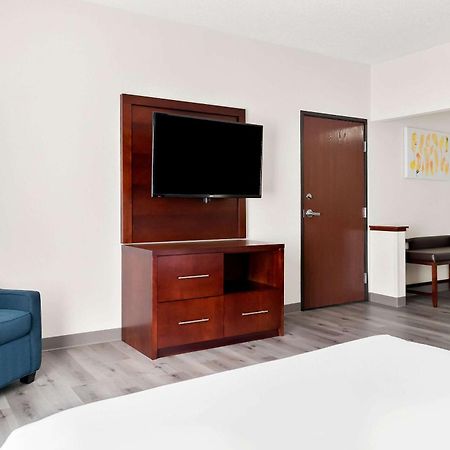 Comfort Suites Southfield-Detroit Luaran gambar