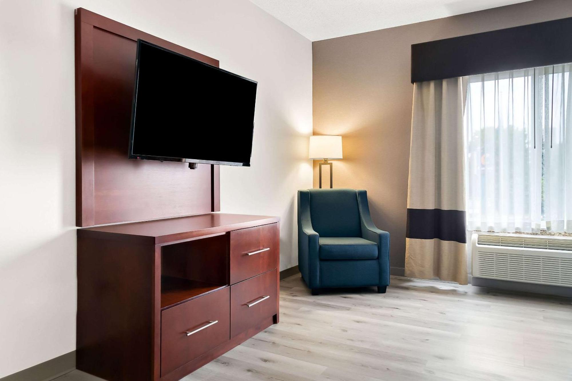 Comfort Suites Southfield-Detroit Luaran gambar