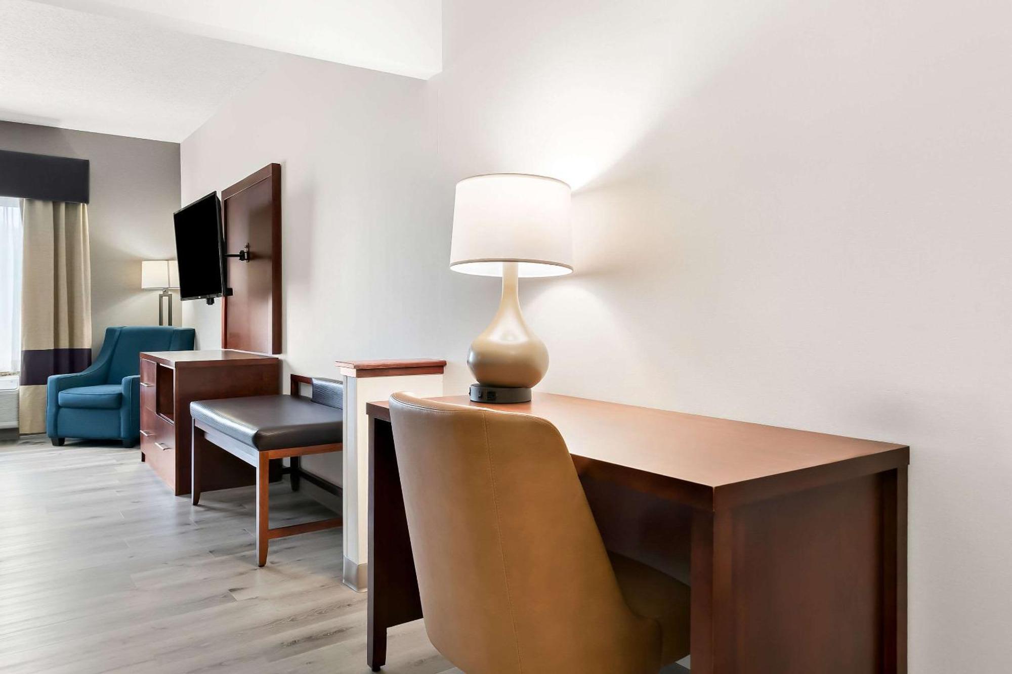 Comfort Suites Southfield-Detroit Luaran gambar
